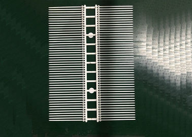 Las bridas de plástico a granel de la manguera, el plástico de nylon de 4 pulgadas de longitud atan al uno mismo que cierra vida útil larga